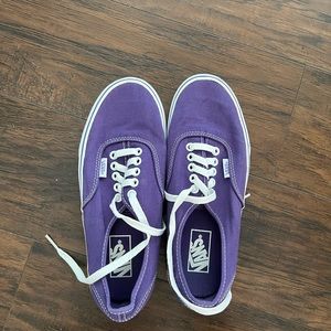Vans classic authentic shoe, purple, W8.5